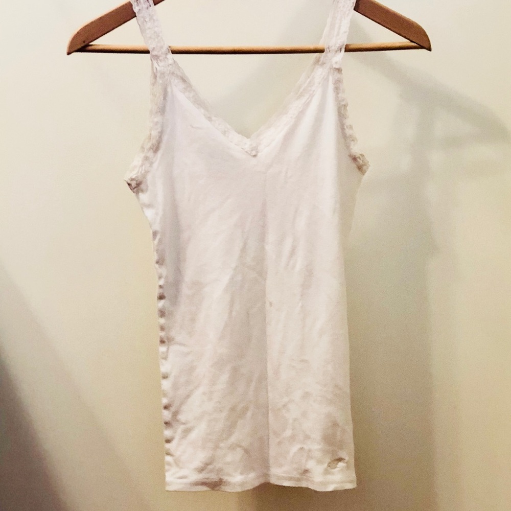 white hollister tank top. size s